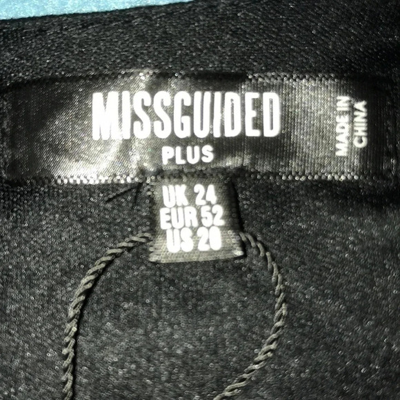 𝅺MISSGUIDED mini dress polkadot print balloon sleeves NWT size 20 - Picture 7 of 11